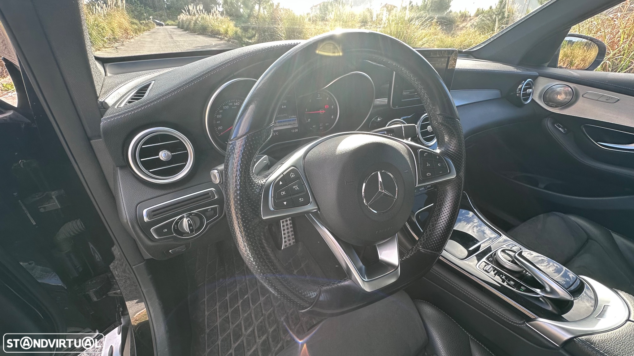Mercedes-Benz GLC 250 d Coupe 4Matic 9G-TRONIC AMG Line - 26
