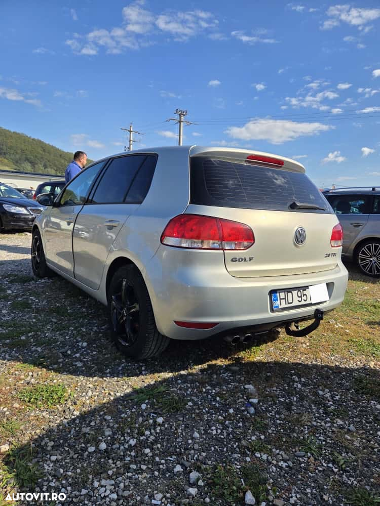 Volkswagen Golf 2.0 TDI Comfortline - 5