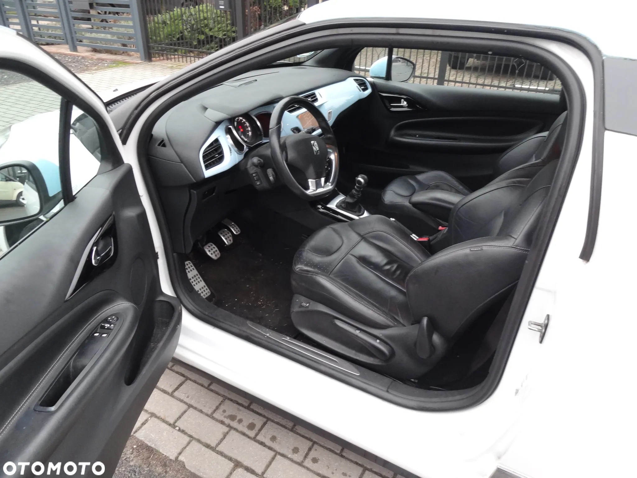 Citroën DS3 1.6 THP SportChic - 12
