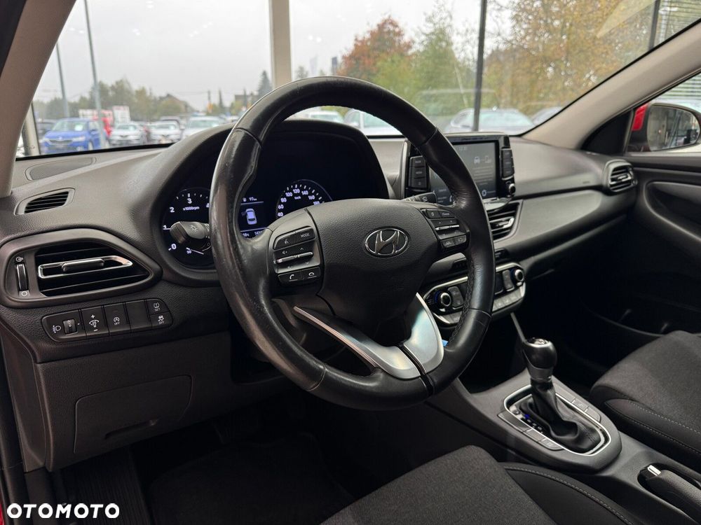 Hyundai i30 1.6 D Comfort DCT - 8