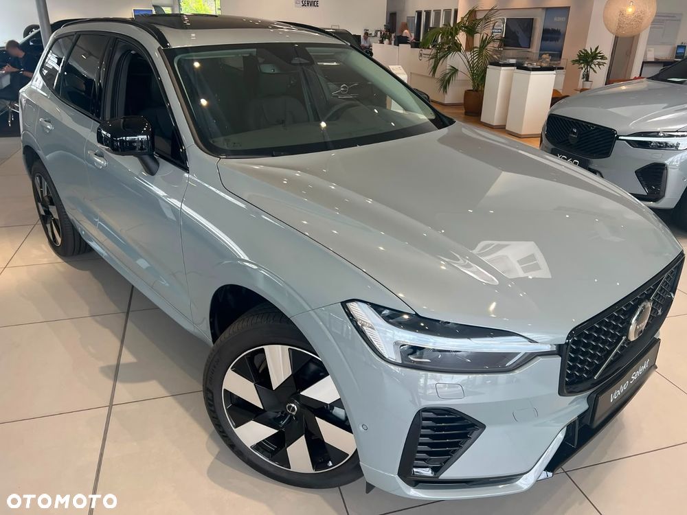 Volvo XC 60 T8 Plug-In Hybrid AWD Ultimate Dark - 8