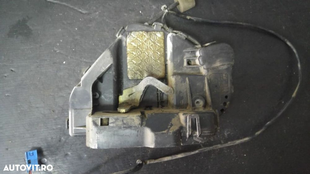 Broasca usa dreapta spate mercedes e-class w211 - 2