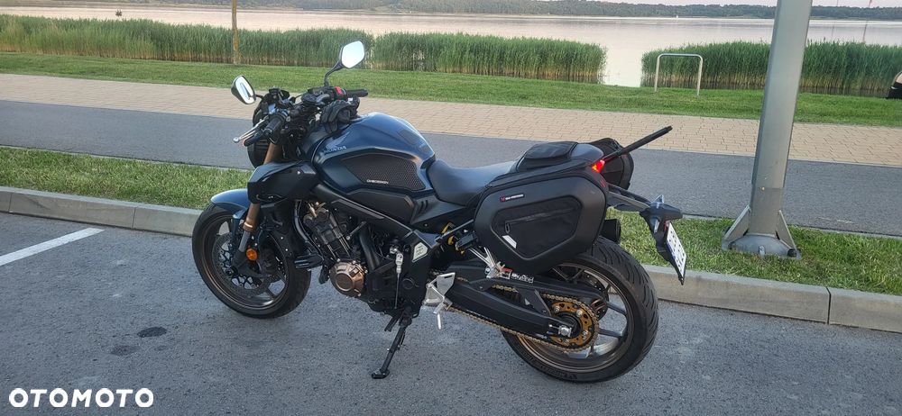 Honda CB - 27