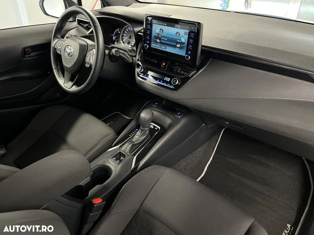 Toyota Corolla 1.8 Business Edition - 25