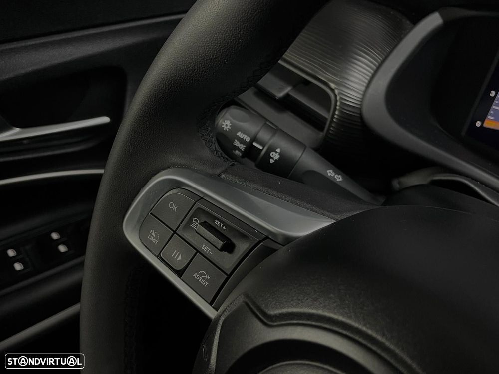 Jeep Avenger 1.2 GSE T3 Altitude - 11