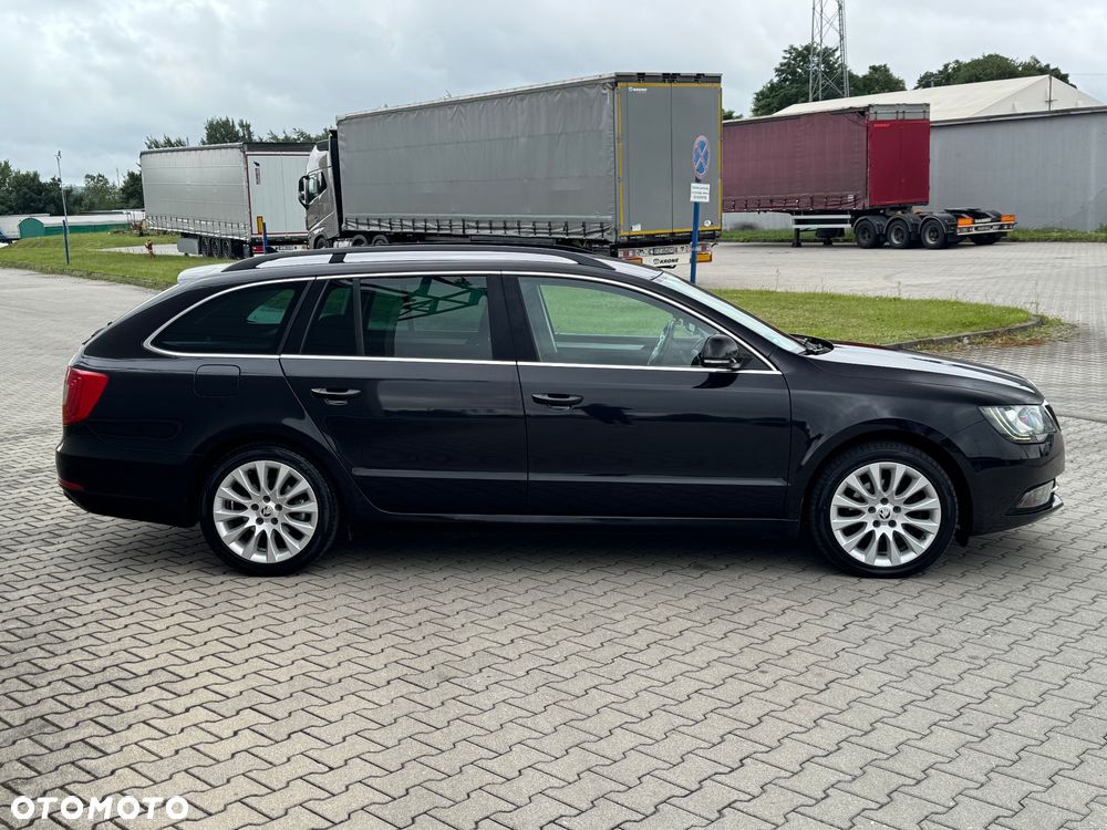 Skoda Superb 2.0 TDI Elegance DSG - 6