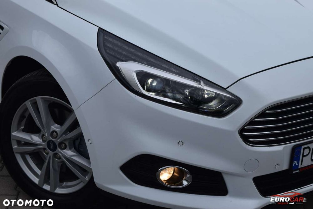 Ford S-Max - 33