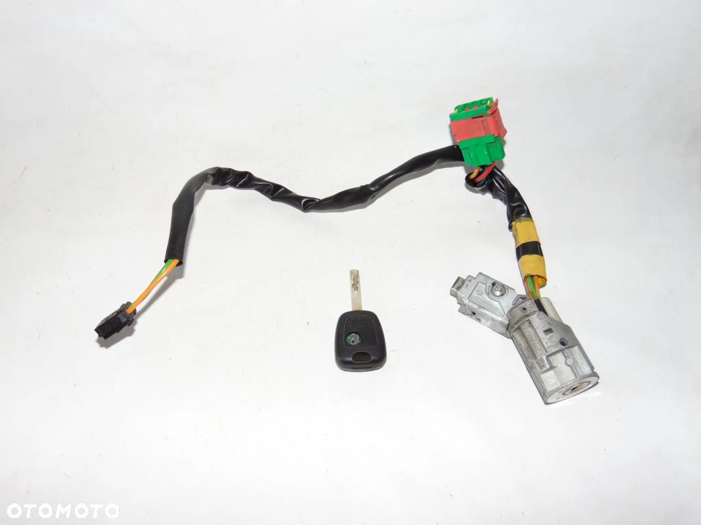 ORYGINAŁ stacyjka + kluczyk Citroen C2 , 03-05r - 1