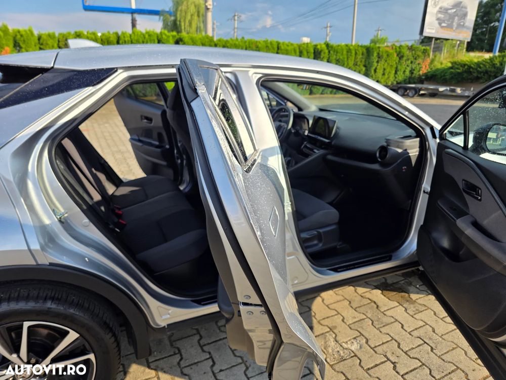 Toyota C-HR 2.0 HEV 197 CP 4x2 CVT Dynamic - 10