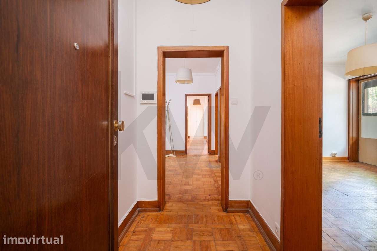 2 Apartamentos T8 + Piso Independente | 3 Garagens | Coimbra - Grande imagem: 5/35