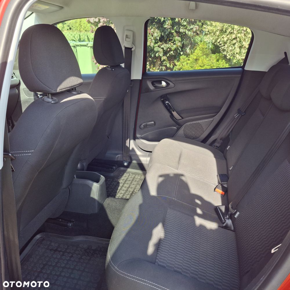 Peugeot 208 1.6 e-HDi Active STT - 15