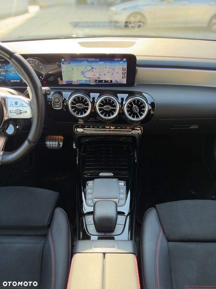 Mercedes-Benz CLA AMG 45 4-Matic 8G-DCT - 14