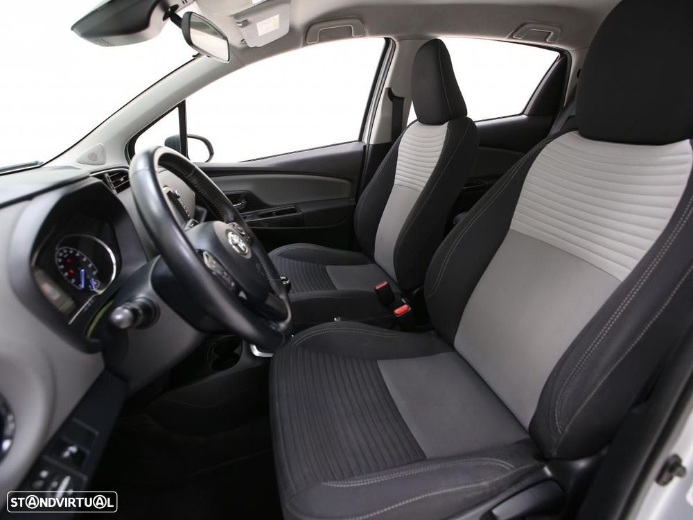 Toyota Yaris 1.4 D-4D Comfort - 8