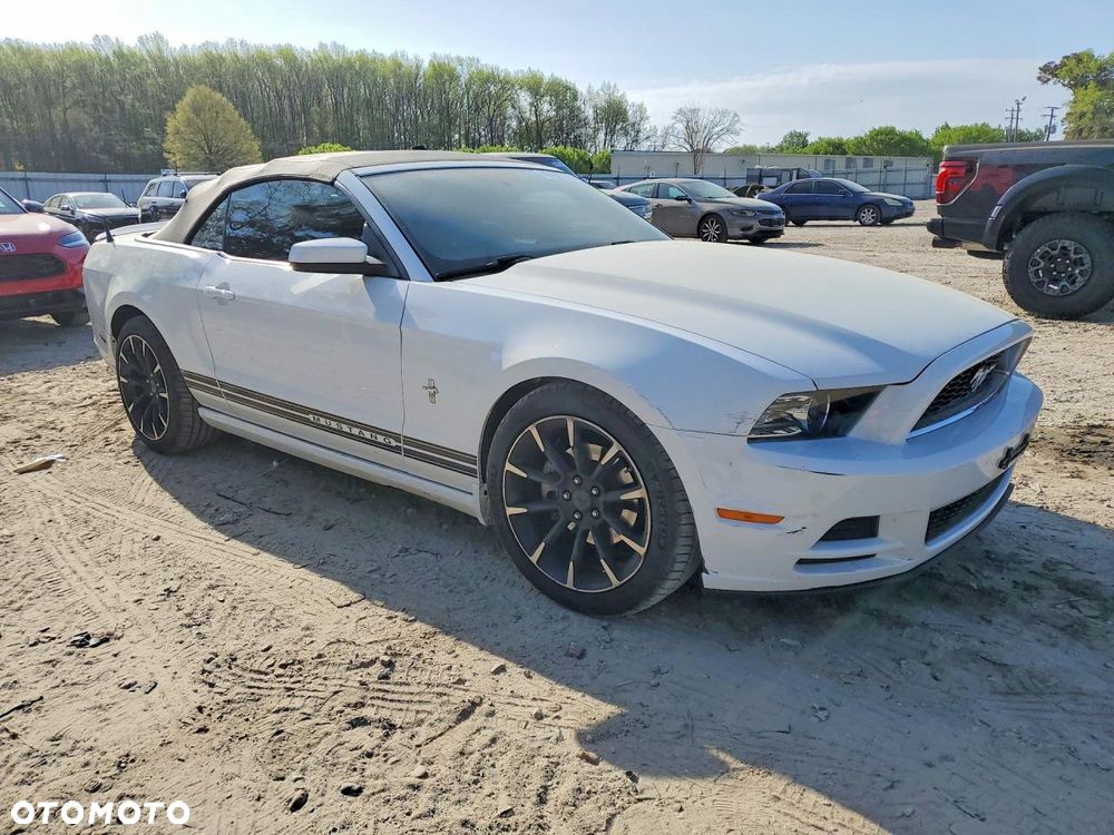 Ford Mustang 3.7 V6 - 3