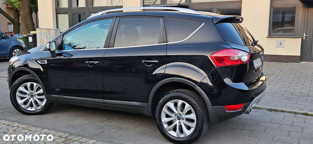 Ford Kuga 2.0 TDCi 4x4 Titanium - 4