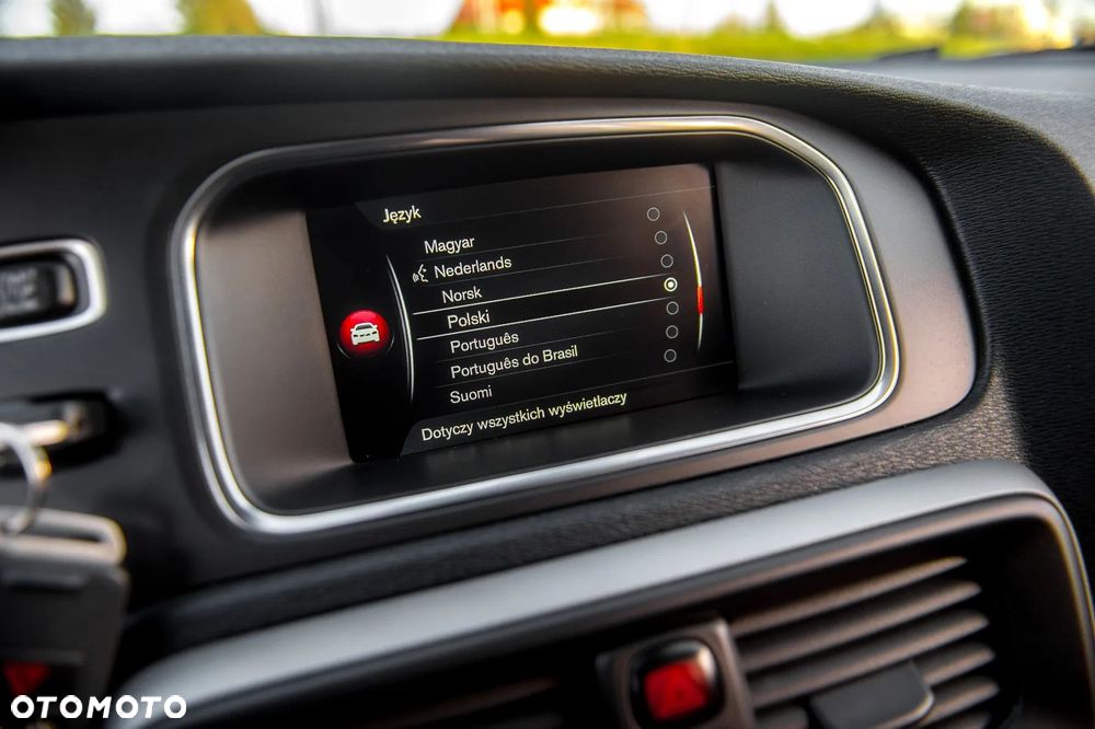 Volvo V40 D2 Momentum - 34