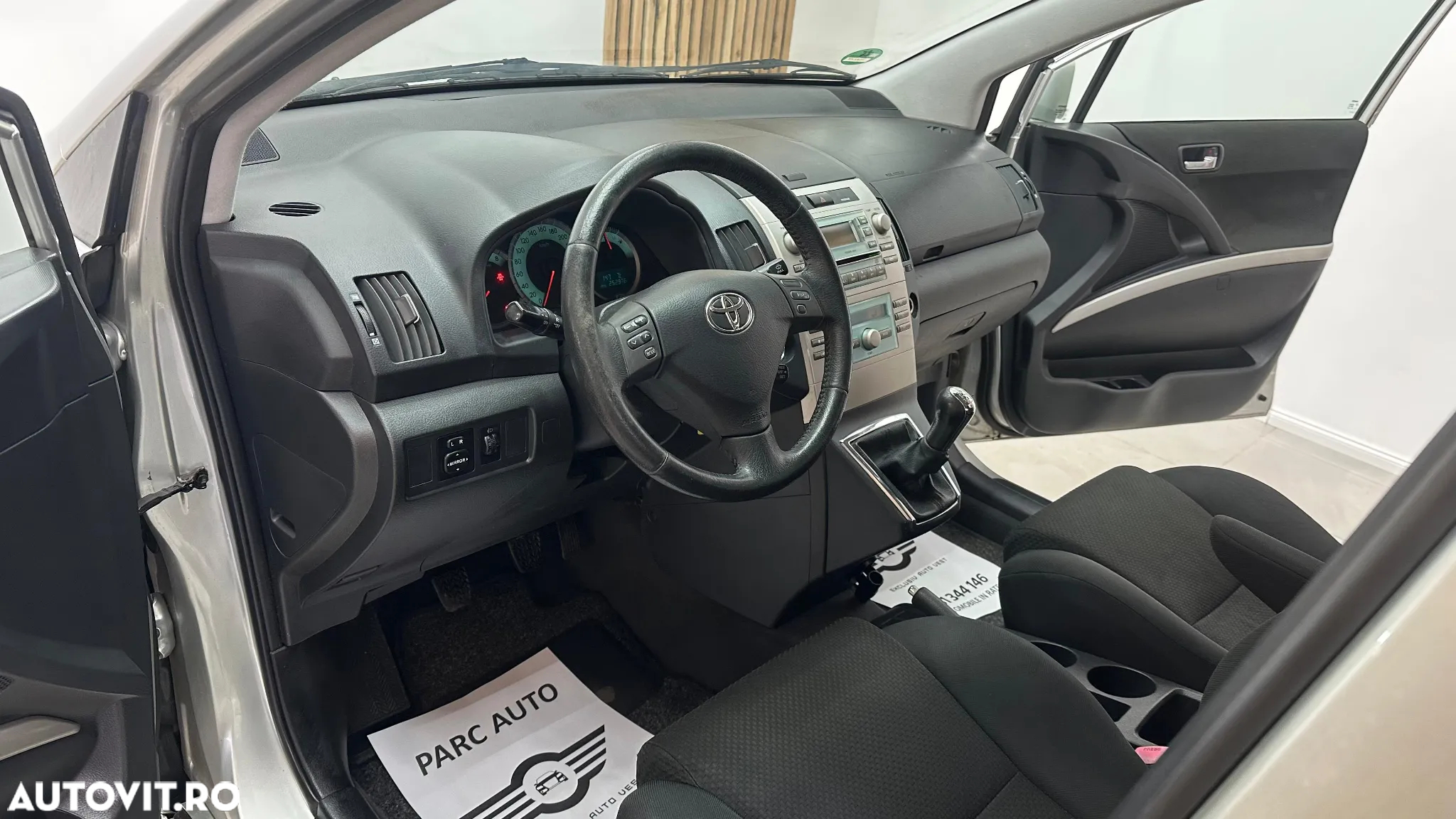 Toyota Corolla Verso 1.8 Sol - 5