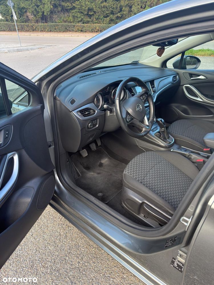 Opel Astra V 1.4 T Enjoy - 9