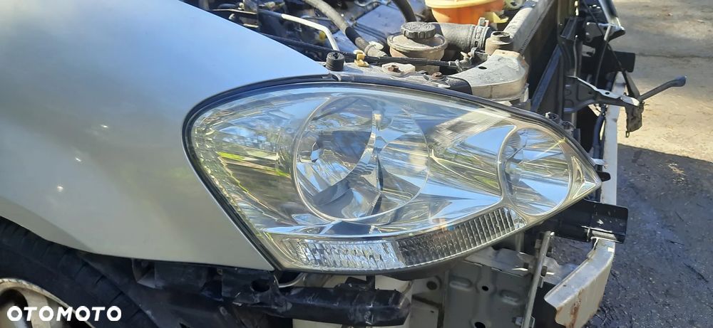 Toyota Avensis Verso 1 clm20l Lakier 1c0  Maska błotnik drzwi  Reflektor lampa przód tył - 11