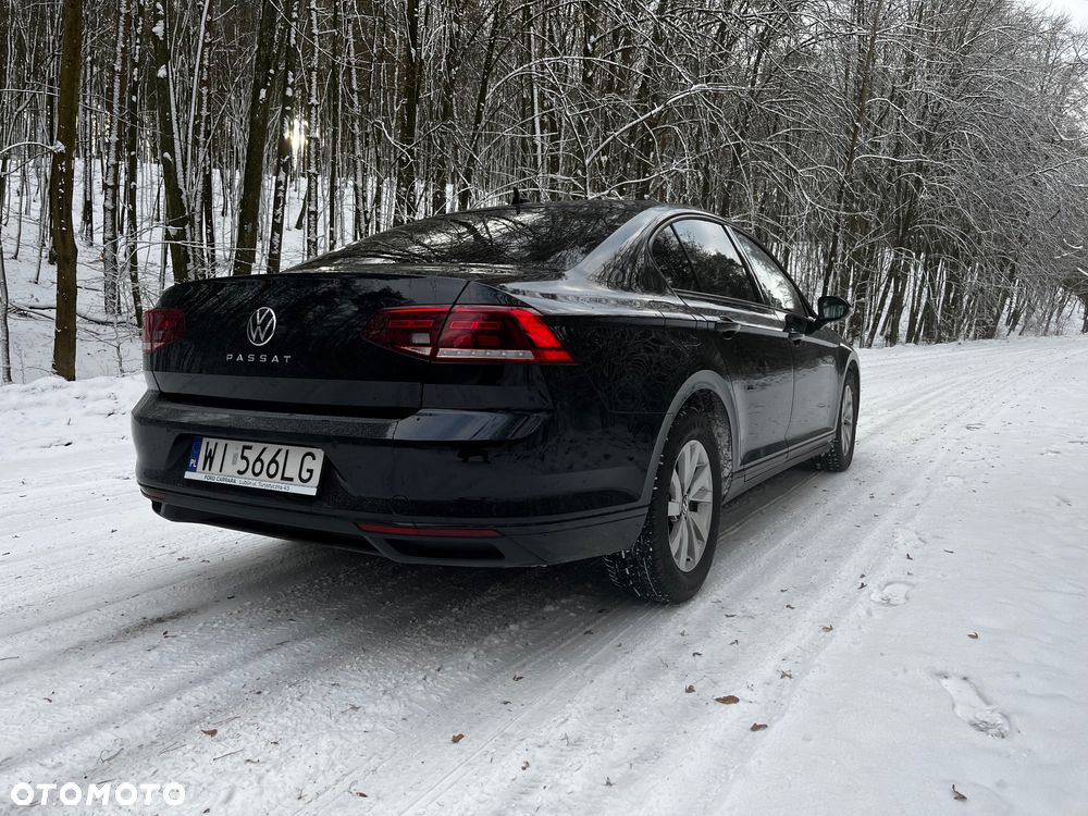 Volkswagen Passat 2.0 TDI EVO Essence DSG - 4