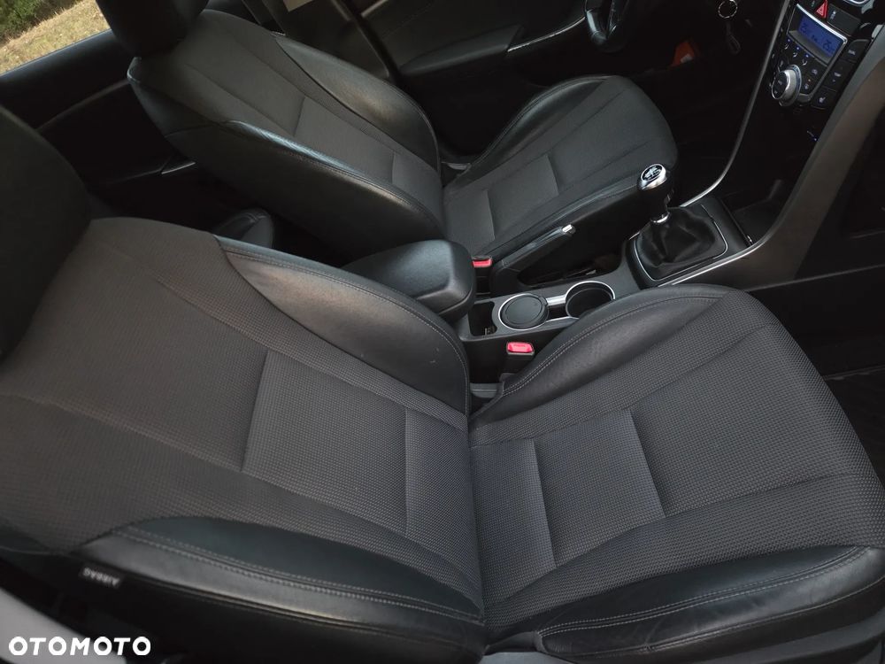 Hyundai i30 - 16