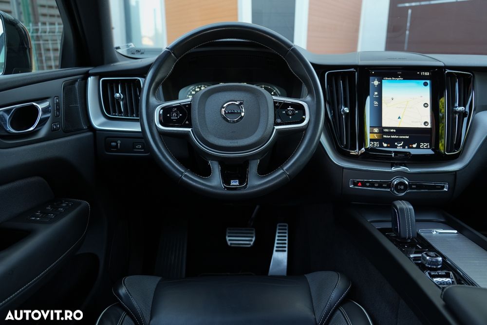 Volvo XC 60 D5 AWD Geartronic RDesign - 21