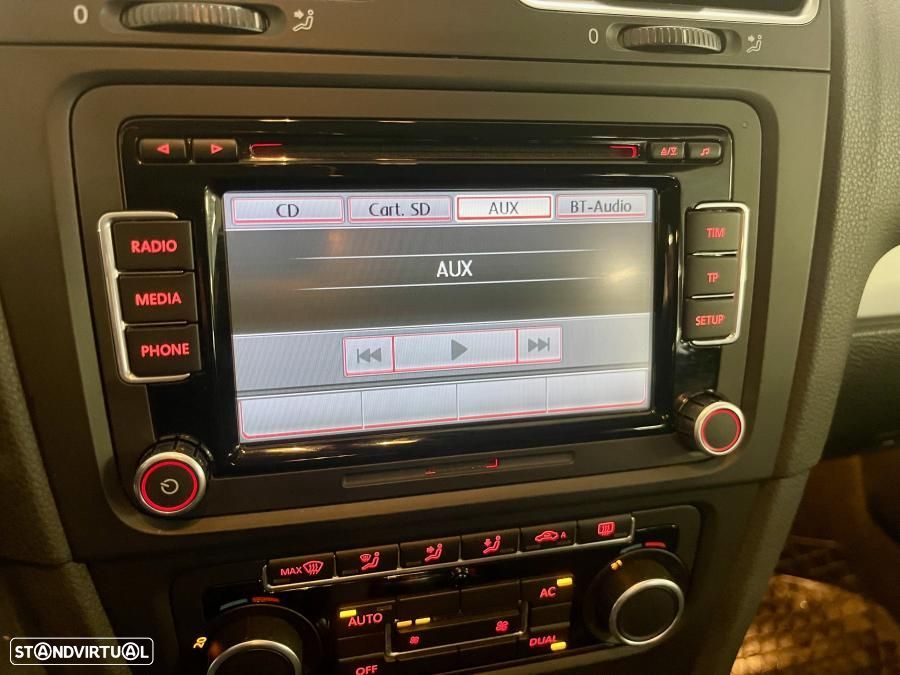 VW Golf 1.6 TDi Highline - 13