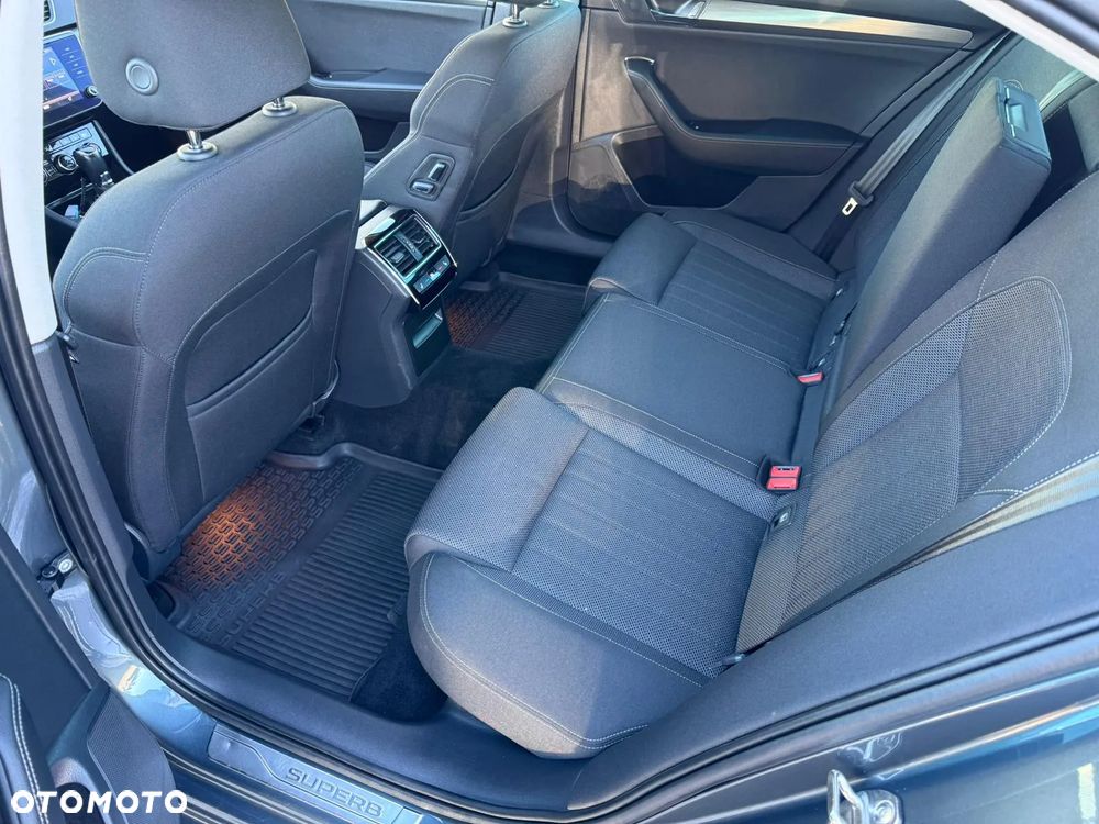 Skoda Superb 2.0 TSI Style DSG - 11