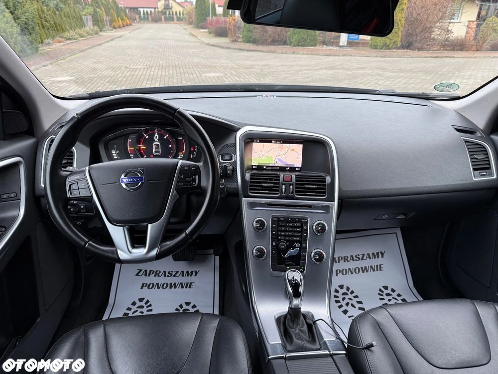 Volvo XC 60 D3 Drive-E Momentum - 17