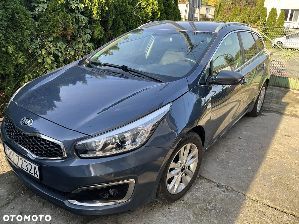 Kia Ceed - 1