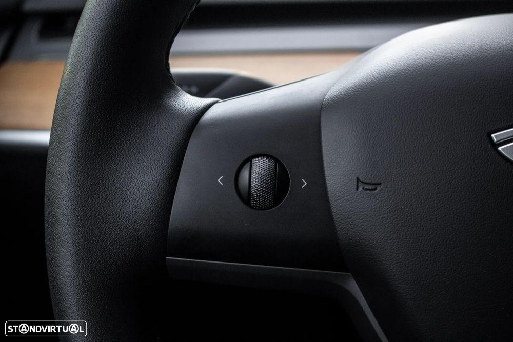 Tesla Model Y Long Range Tração Integral - 14