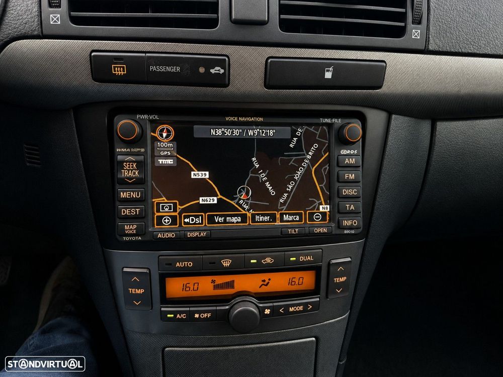 Toyota Avensis - 21