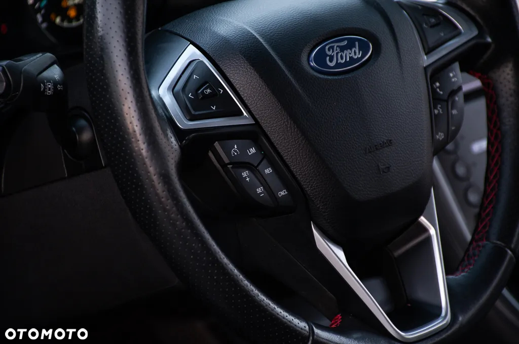 Ford Mondeo 1.5 EcoBoost ST-Line X - 37
