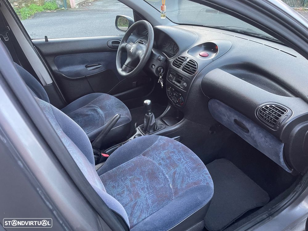 Peugeot 206 1.1 XR - 8
