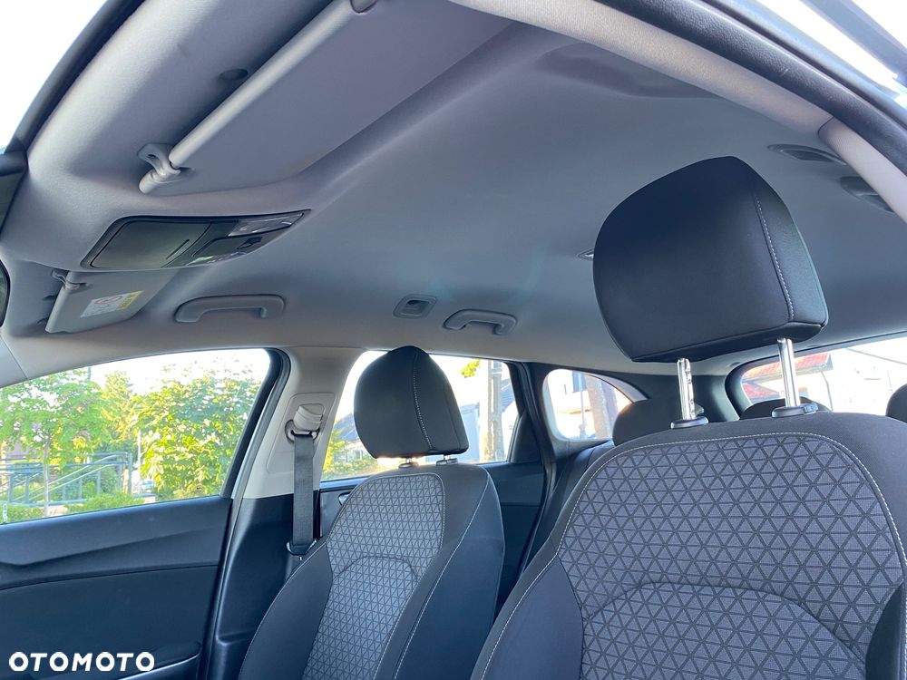 Kia Ceed 1.6 CRDi mHEV M - 35