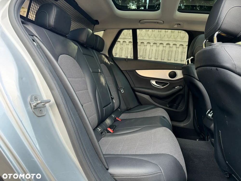 Mercedes-Benz Klasa C - 28