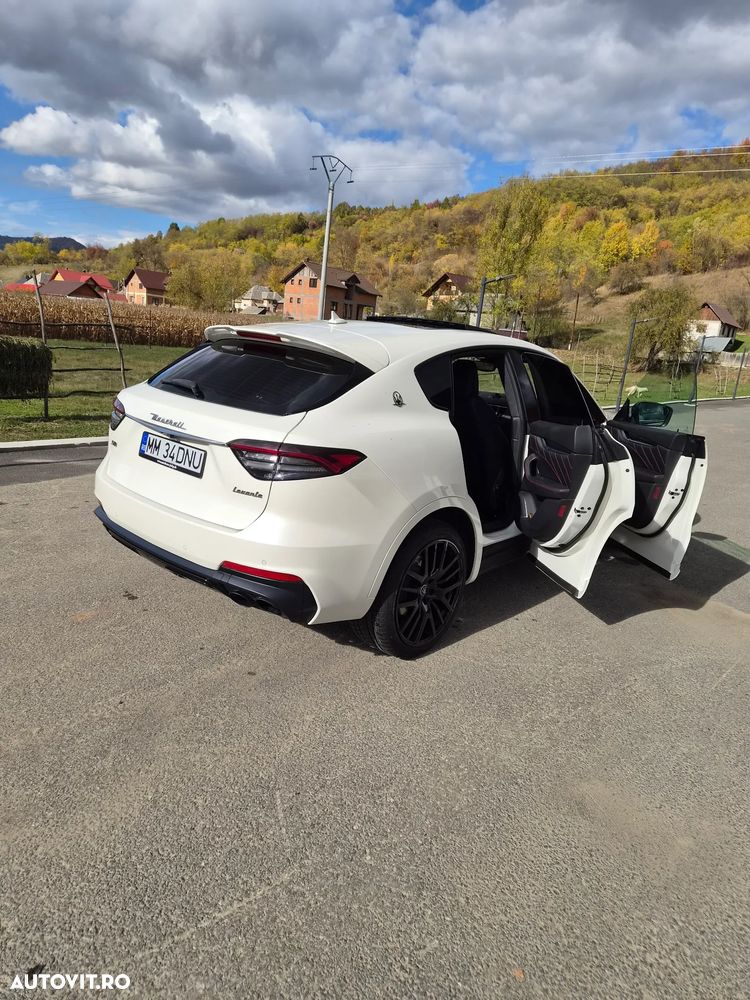 Maserati Levante - 4