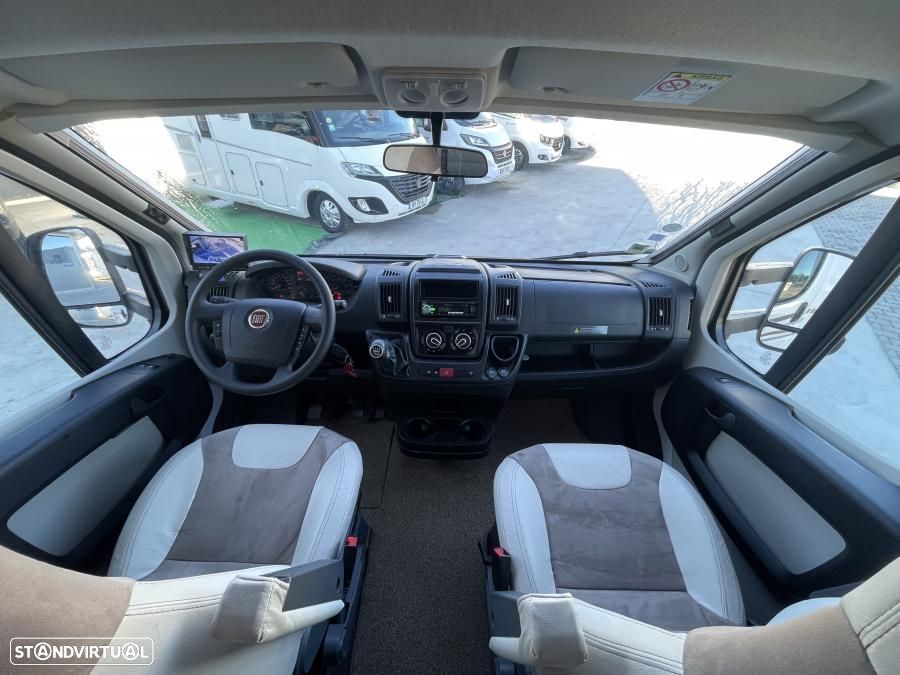 Bavaria Style T 706 c.central e basculante - 12