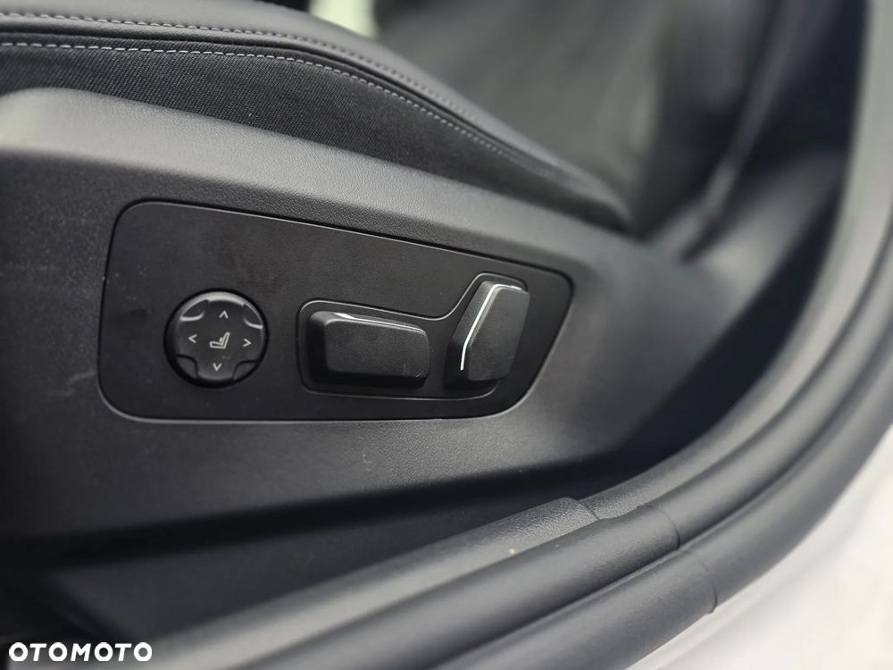 BMW Seria 5 520d xDrive mHEV M Sport - 27