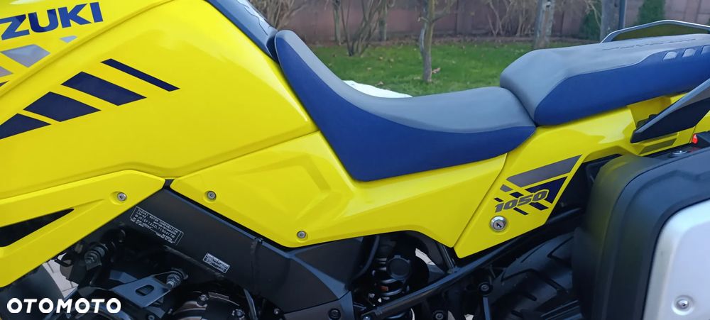 Suzuki V-STROM - 37