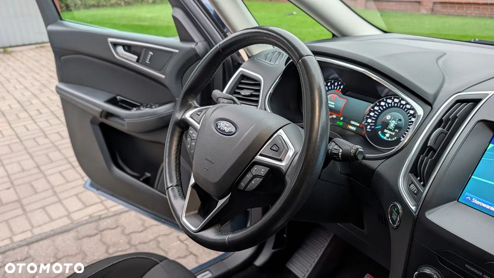 2019 Ford S-Max 2.0 EcoBlue Titanium, photograph 6