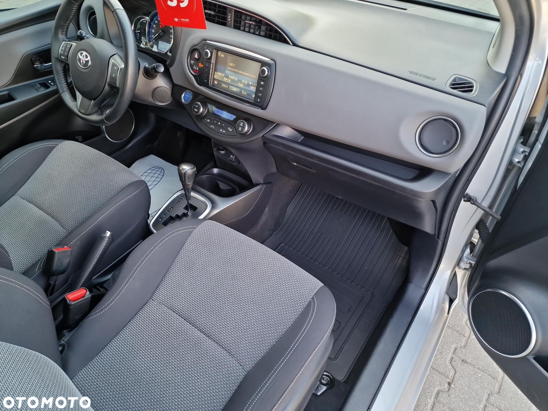 Toyota Yaris - 15