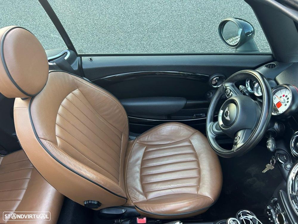 MINI Cabrio Cooper D - 19