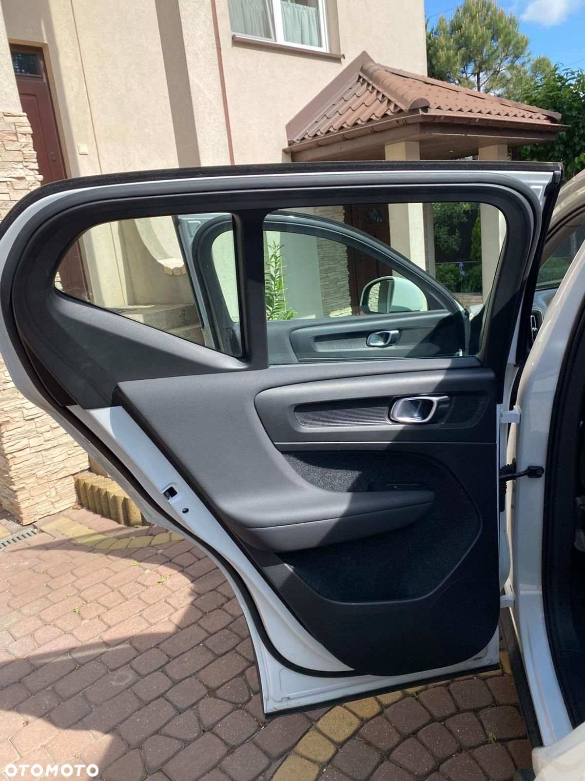 Volvo XC 40 T3 Momentum - 12