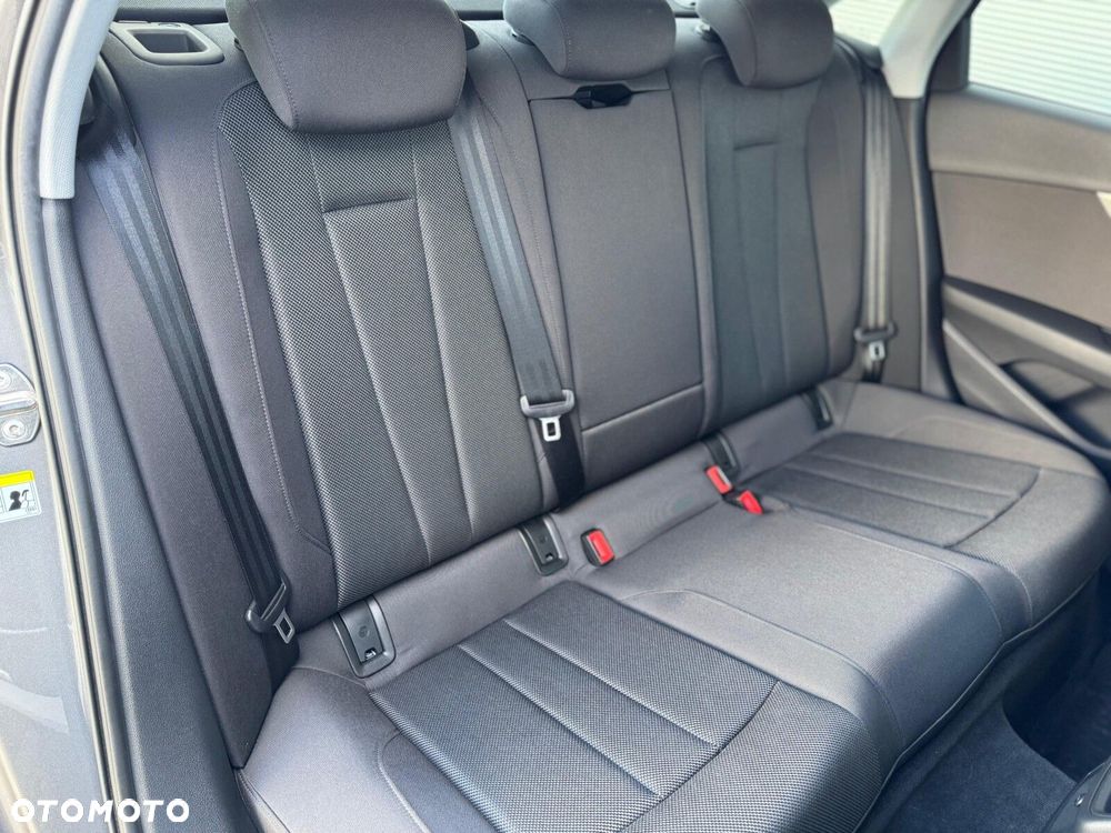 Audi A4 Limousine 40 TFSI S tronic - 27