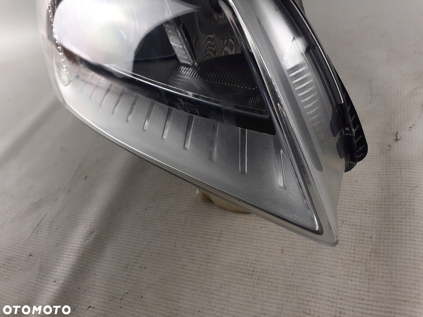 Lampa prawa przód Volvo V70 -xenon 07-16 rok - 5