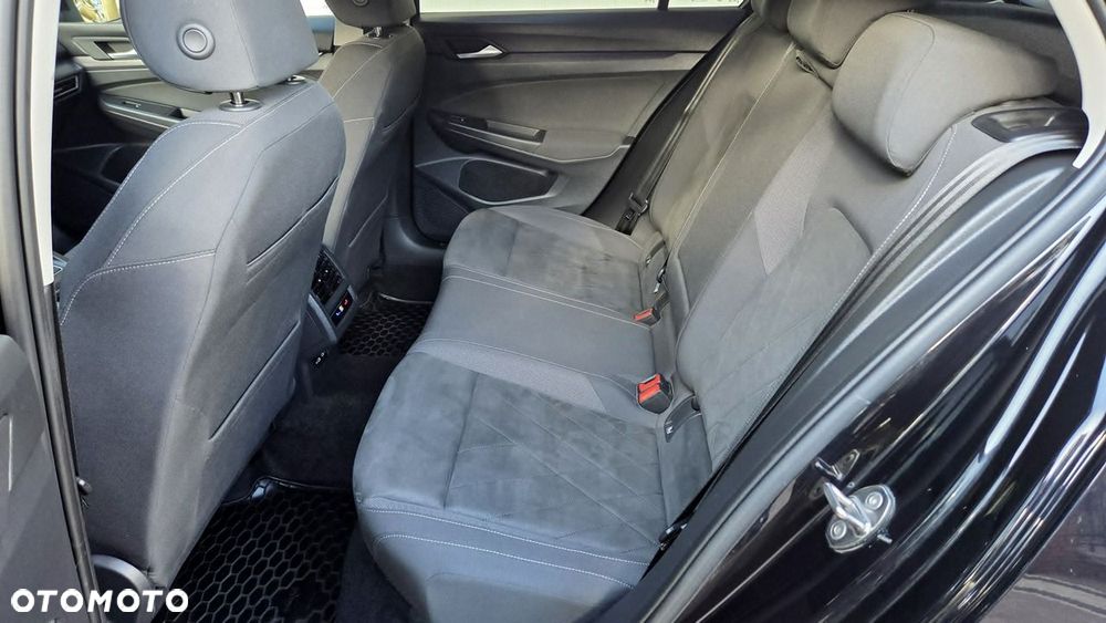 Volkswagen Golf 1.5 TSI EVO Style - 15