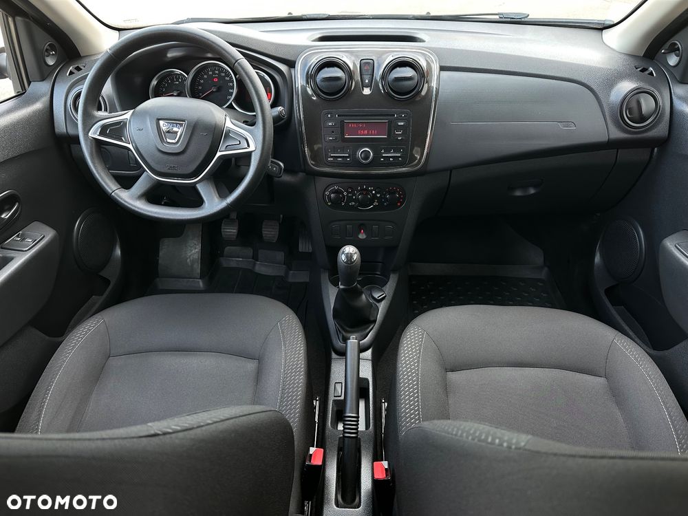 Dacia Logan 1.2 16V Laureate EU6 - 5
