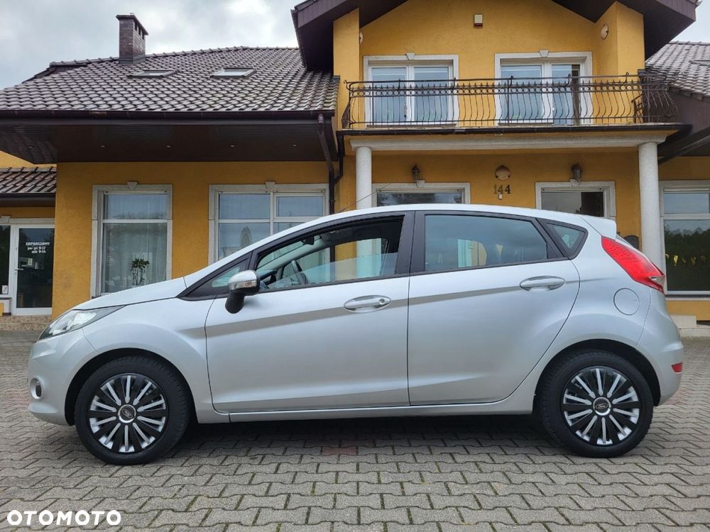 Ford Fiesta - 2