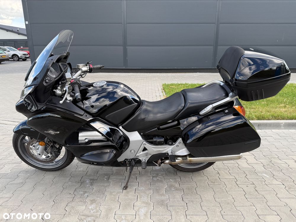 BMW F - 3